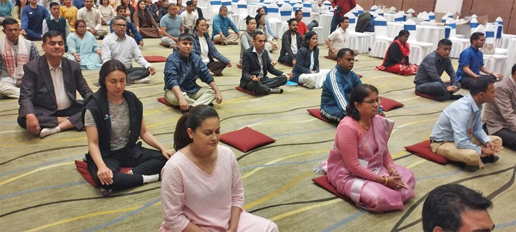योग-ध्यानसँगै दोस्रो दिनको कक्षा सुरु, रविको मन्तव्यसँगै समापन हुने – Online Khabar