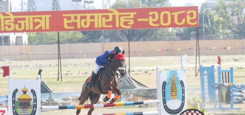 टुँडिखेलमा सेनाको घोडेजात्रा (तस्वीरहरू)