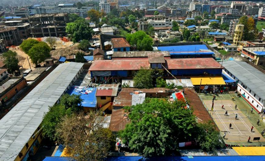 केन्द्रीय कारागारबाट भागेका १२०० कैदीबन्दी अझै फरार – Online Khabar