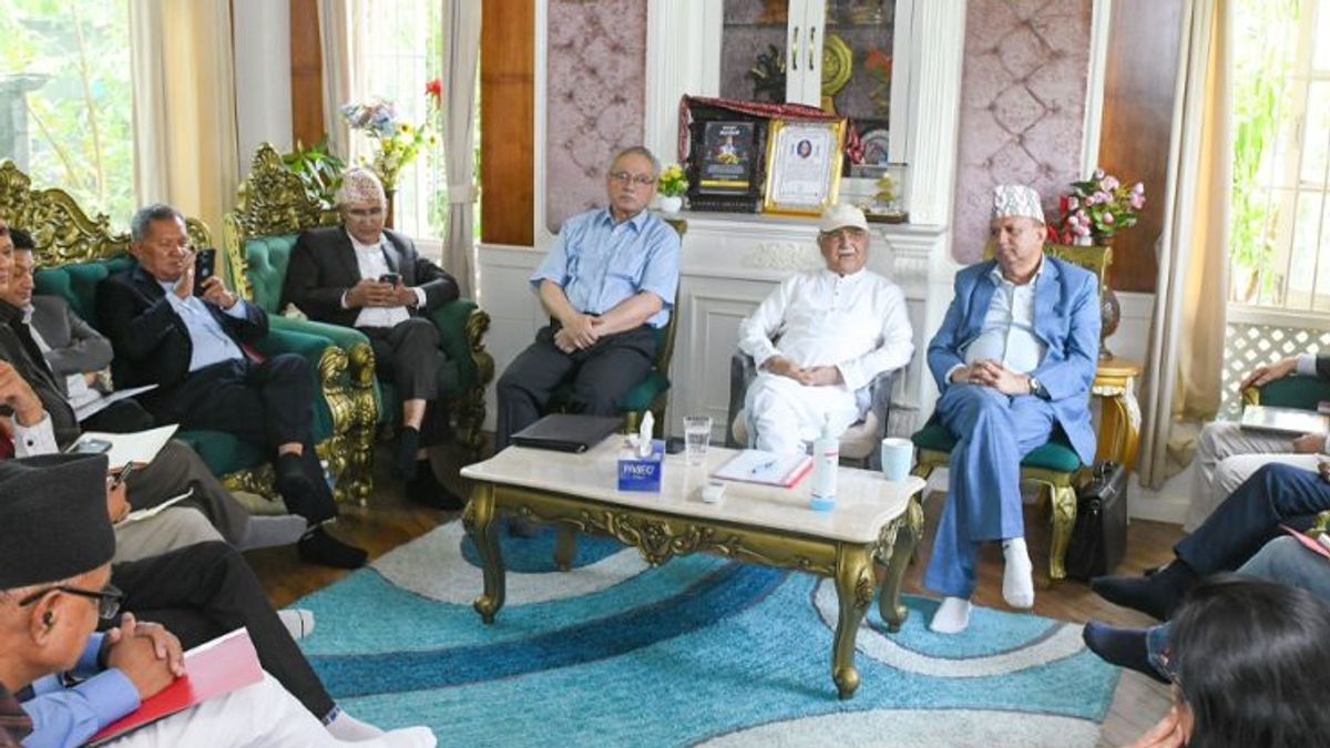 राजीनामा माग्ने नेताहरूलाई ओलीको जवाफ– सम्झाउन नखोज्नुस्, छोड्दिनँ
